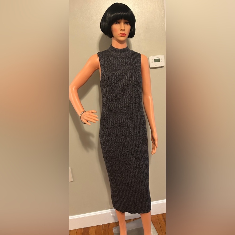 Elegant Black Textured Women's Dress - Picture 10 of 11